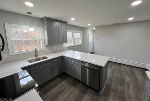 26 Ashwood Ave, Dover NJ  07869-1303 exterior