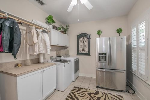 1704 Virginia Pl, Fort Worth TX  76107-2434 exterior