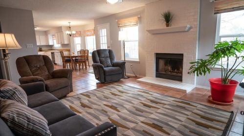 8113 Doe Mdw Dr, Austin TX  78749-2866 exterior