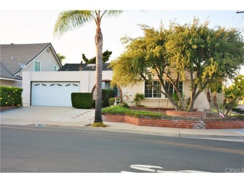 6233 Lawrence St, Cypress, CA 90630-3955