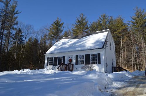 67 Deer Valley Rd, Bradford, NH 03221-3201