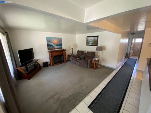 2549 Castleton Dr, San Jose, CA 95148-3505