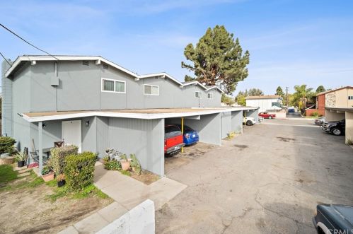 2124 Brownwood Ave, Anaheim CA  92801-5727 exterior