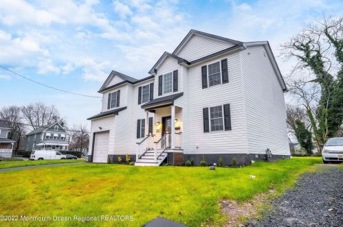 216 Borden Ave, Tinton Falls, NJ 07712-6717