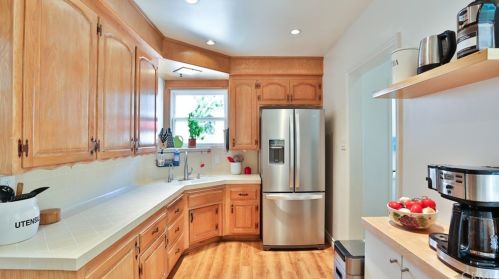 227 Western Ave, Glendale CA  91201-2829 exterior