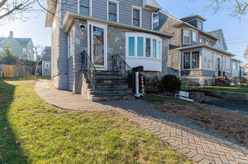30 Burritt Ave, Norwalk, CT 06854-3731