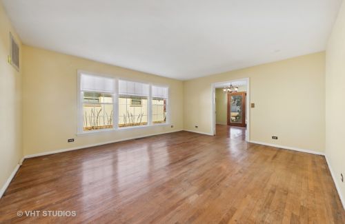 904 Lynnwood Ave, Arlington Hts, IL 60004-3767