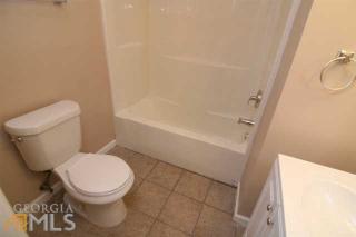 646 Bolton Rd, Atlanta GA  30331-3420 exterior