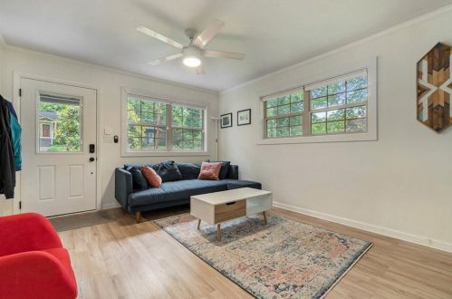 1638 Carroll Dr, Atlanta GA  30318-3608 exterior
