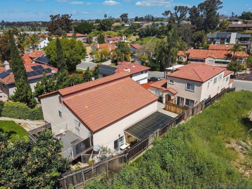 86 Las Flores Dr, Chula Vista CA  91910-1966 exterior