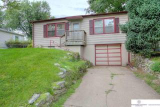 7216 Chandler Hills Dr, Bellevue, NE 68147-1519