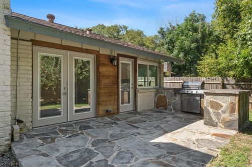 6608 Betty Cook Dr, Austin TX  78723-3313 exterior