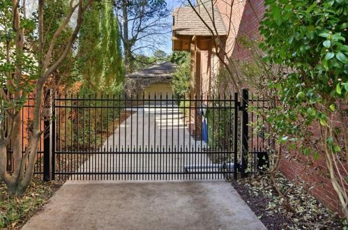 761 Highland Ter, Atlanta GA  30306-3409 exterior