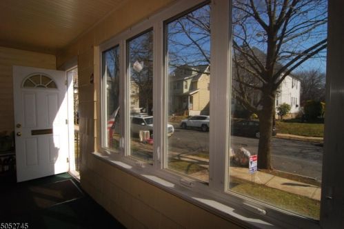 54 Walnut St, Bloomfield, NJ 07003-4935
