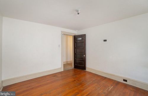 1034 Broadway, Hanover PA 17331-2505 exterior