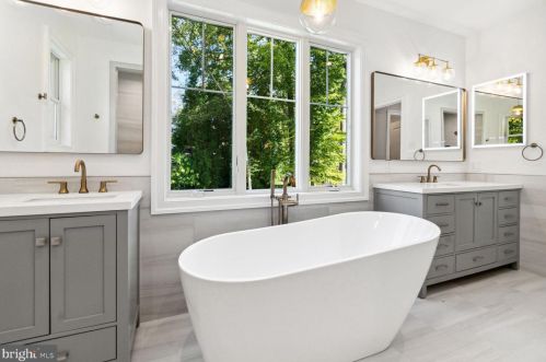 9111 Sligo Crk Pkwy, Silver Spring MD 20901-3361 exterior