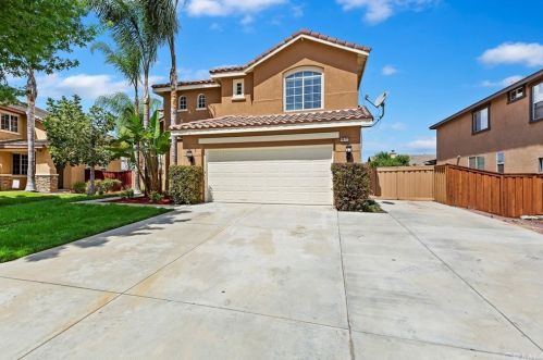 8673 Farmhouse Ln, Riverside, CA 92508-7122