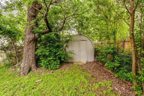 3451 Suffolk Dr, Fort Worth TX  76109-4523 exterior