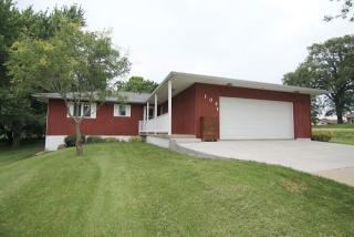 104 11th St, Wellman IA  exterior