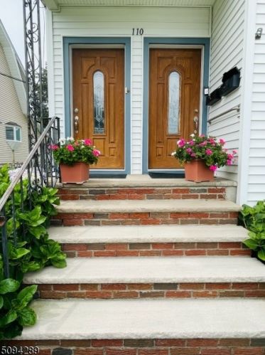 110 Parmelee Ave, Paterson NJ  07506-2923 exterior
