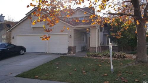 413 Crownpointe Cir, Vacaville, CA 95687-5545