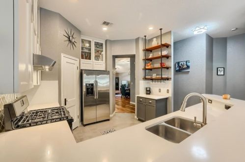 15028 Babbling Brk Dr, Austin TX  78728-4349 exterior