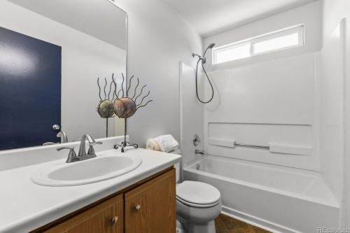 5032 Helena St, Denver CO  80239-5604 exterior