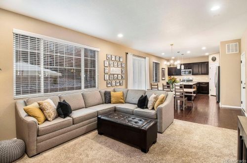 7351 Old Hammer Way, Aurora CO  80016-6115 exterior