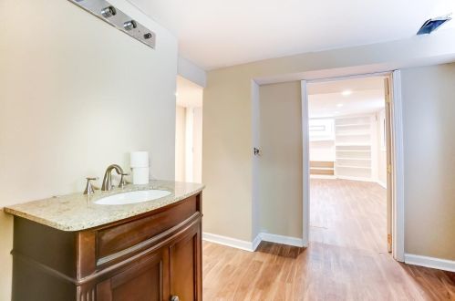 1341 Duncan Ave, Cincinnati OH 45208-2313 exterior