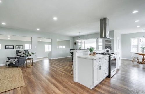 644 Rockledge St, Oceanside, CA 92054-4230