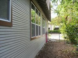 1032 Austin St, Conroe TX  77301-2206 exterior