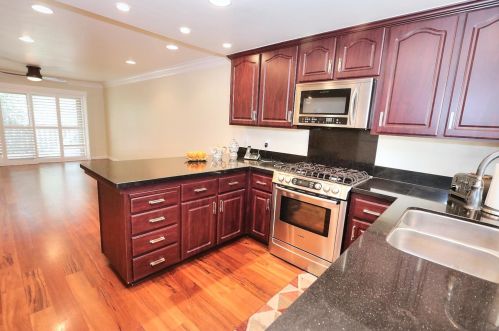 6910 Toluca Ln, Citrus Heights, CA 95621-4321