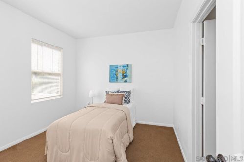 1718 Picket Fence Dr, Chula Vista CA  91915-1856 exterior