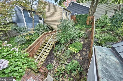 38 Vine St, Lancaster PA  17602-3549 exterior