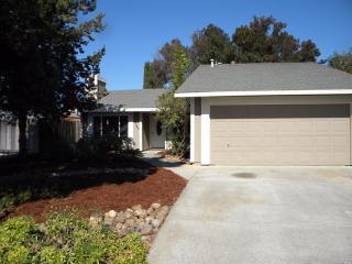 2157 California Dr, Vacaville, CA 95687-6649