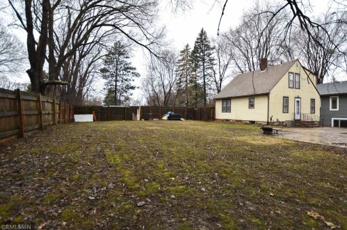 2468 Germain St, Saint Paul MN  55109-2009 exterior