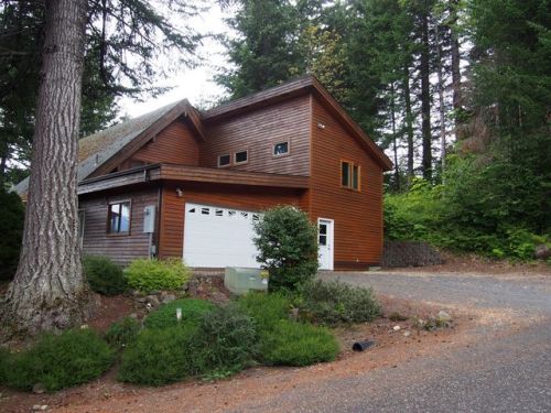 182 View Dr, Skamania, WA 98648-6404