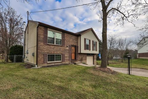 12162 Cedarbreaks Ln, Cincinnati, OH 45249-1204