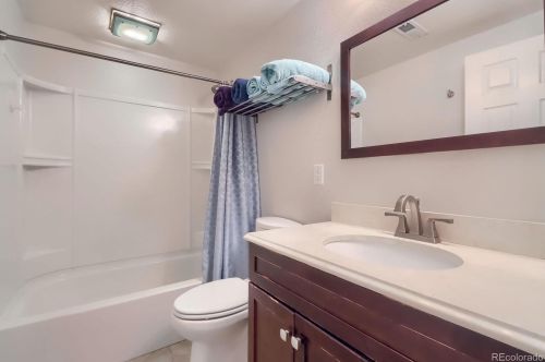 23262 Costilla Pl, Denver CO 80016-7105 exterior