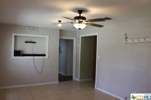 103 Charlotte Dr, Green Lake, TX 77979-3612