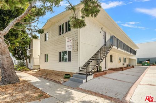 1826 12th St, Manhattan Beach, CA 90266-6231