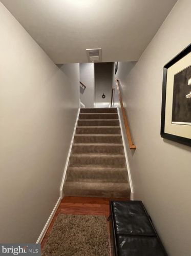 15527 Chicacoan Dr, Woodbridge, VA 22191-6109
