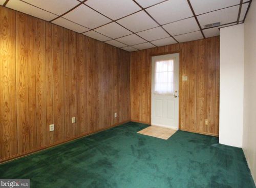 7319 Glendower Ct, Springfield VA  22153-1115 exterior