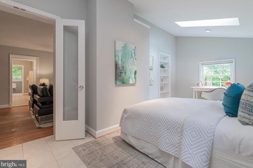 303 Melbourne Ave, Silver Spring MD 20901-2818 exterior