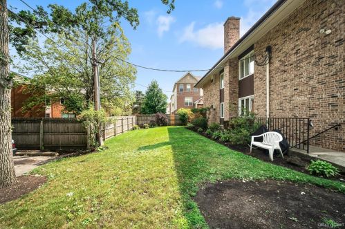 505 Kenilworth Ave, Glendale Heights IL  60137-4321 exterior