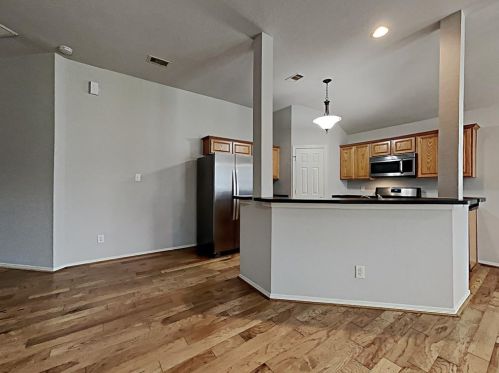 2205 Highland Hills Dr, Conroe TX  77304-1625 exterior