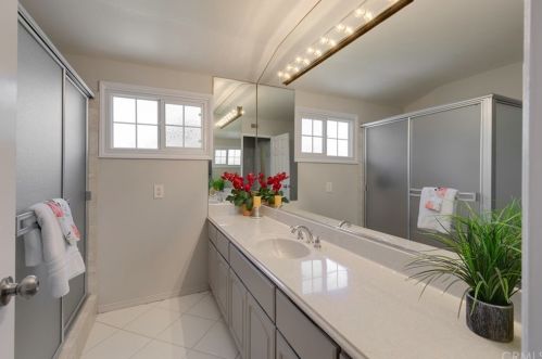 2929 Hempstead Rd, Anaheim CA  92806-4008 exterior