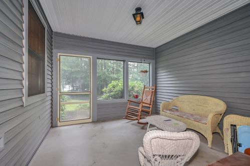 19 Haywagon Rd, Laconia, NH 03249-6920