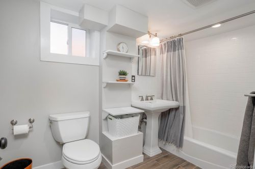 3926 Acoma St, Englewood CO 80110-4621 exterior