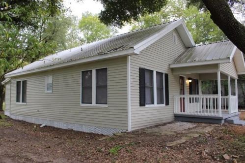 614 1st St, Nogalus, TX 75845-4785